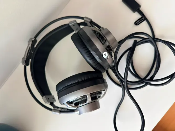 Headset - praticamente NOVO