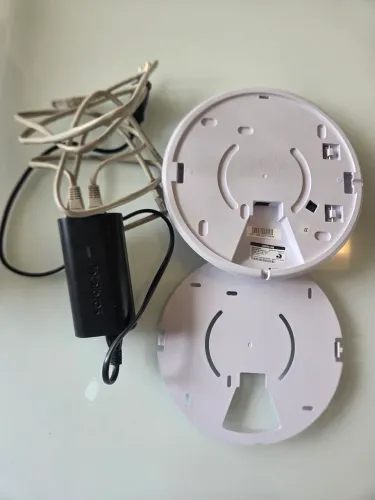 Access Point Intelbras BSPRO 360 Completo (Com Fonte PoE e Suporte)