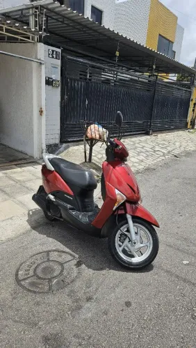 Lead 110 automática 