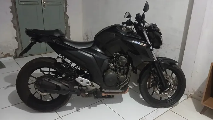 Fazer 250 troca com moto menor 