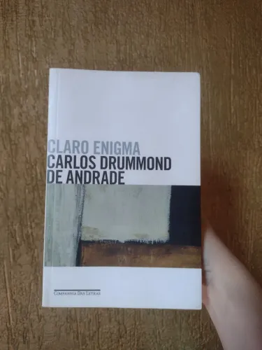 Livro: Claro Enigma (Drummond)