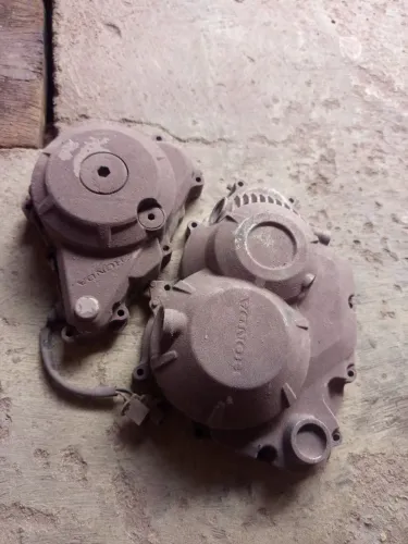 Vendo par de tampas de motor 160