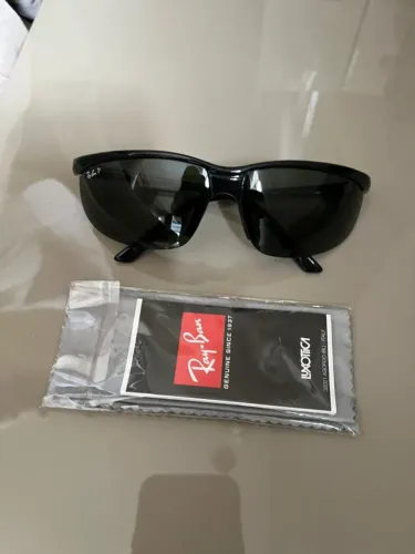ÓCULOS DE SOL RAY BAN RB4021 W3343 3P PRETO ESPORTE NYLOR POLARIZADO