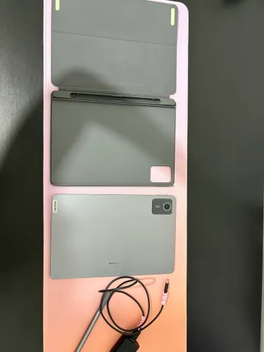 Tablet Lenovo M11 128 GB em ótimo estado