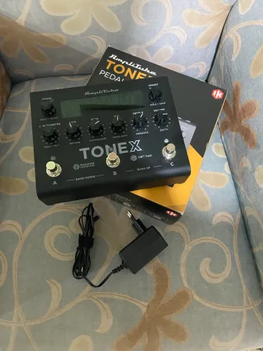 Tonex Pedal Zero Km Amplitube IK multimídia 