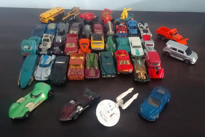 Lote 40 Miniaturas Hot Wheels Matchbox Maisto Originais Coleção + Nave Star Trek
