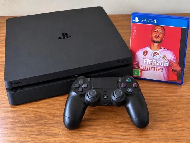 PS4 Slim 1TB + Controle + FIFA 20