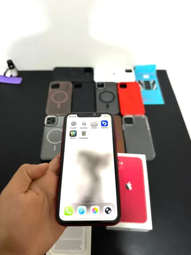 iPhone 11 Vermelho