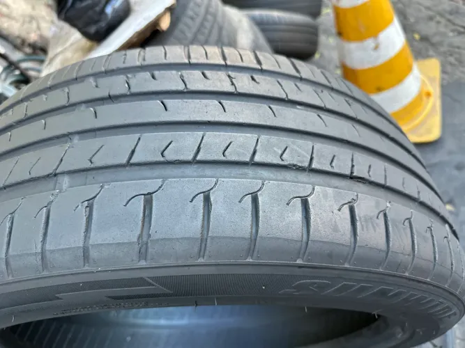 Pneu 225/45/18