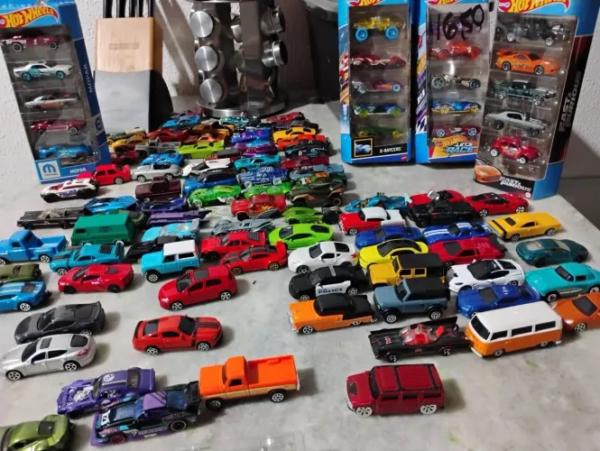 Carrinhos Hot Wheels