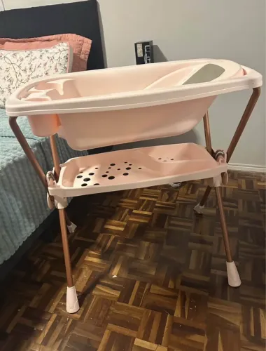 Banheira com suporte