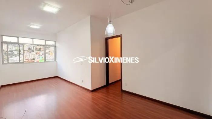 Apartamento com 3 quartos para Locação, Santa Efigênia - Belo Horizonte