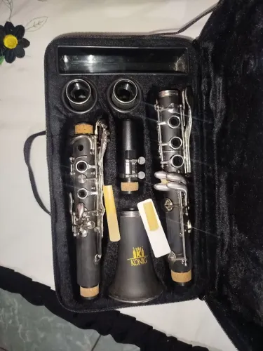 Clarinete KONIG