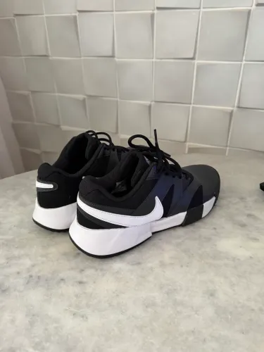 Tênis Nike Court Lite 4 Saibro