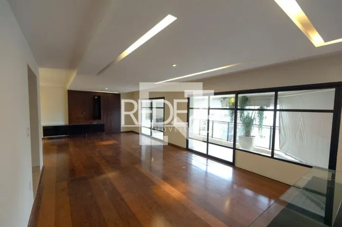 APARTAMENTO RESIDENTIAL em Campinas - São Paulo, Cambuí