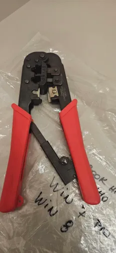 Alicate Crimpador HT-568R.