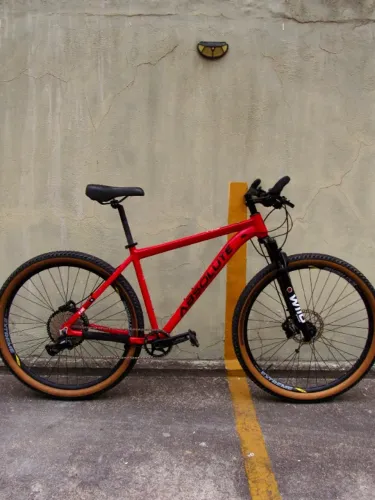 Bike Absolute Nero 5 | aro 29 | Quadro19 | 1x12 Wild | freio hidráulico