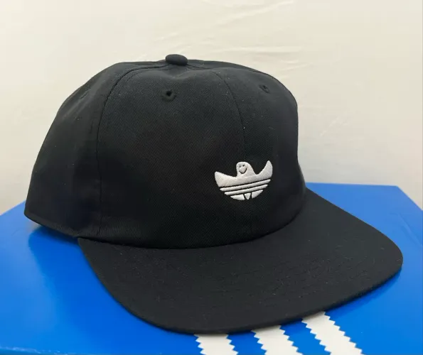 Boné Adidas Shmoo Black