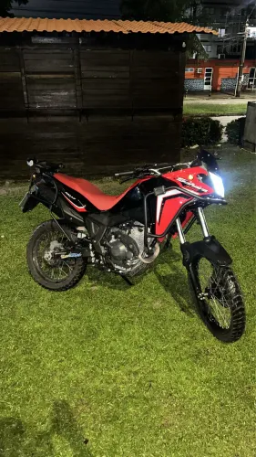 Honda sahara 300 rally 