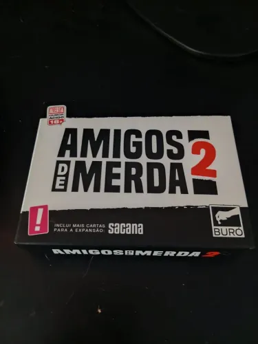 Amigos de Merda 2 - Jogo completo em excelente estado