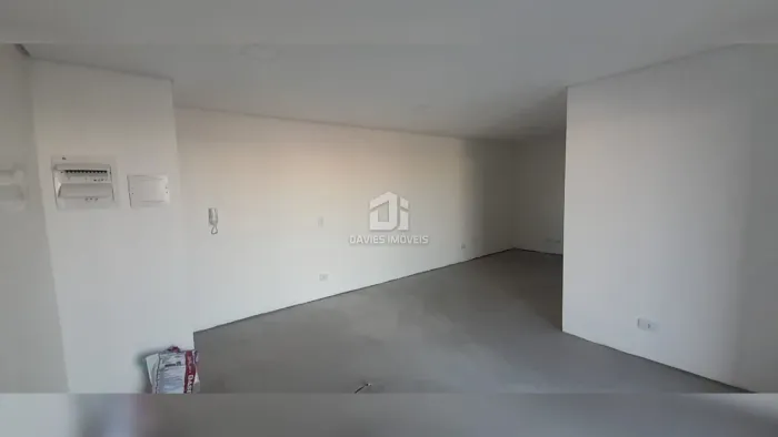 Apartamento na Vargem Grande / 71 m² / 3 Quartos sendo 1 suíte / Sacada / Vaga de garagem 