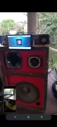 Som cam dois módulos dois alto-falantes duas drive e duas tuiter e uma multimídia