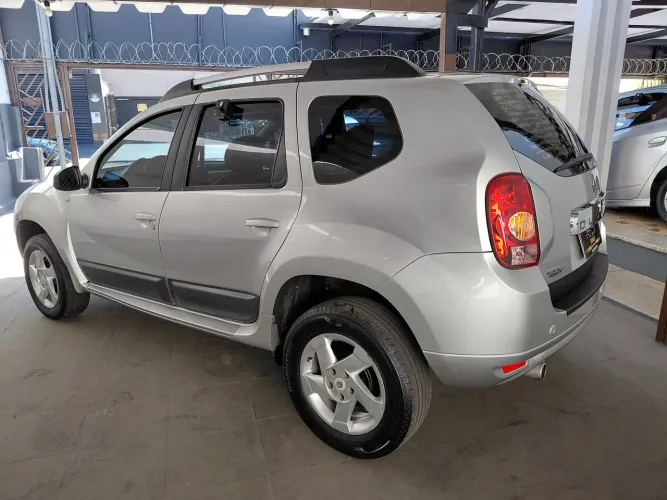 Renault Duster Dynamique 2.0 Hi-flex 16V Mec. 2013