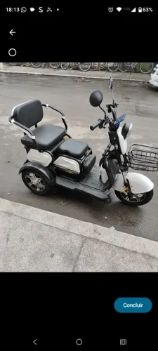 Triciclo elétrico