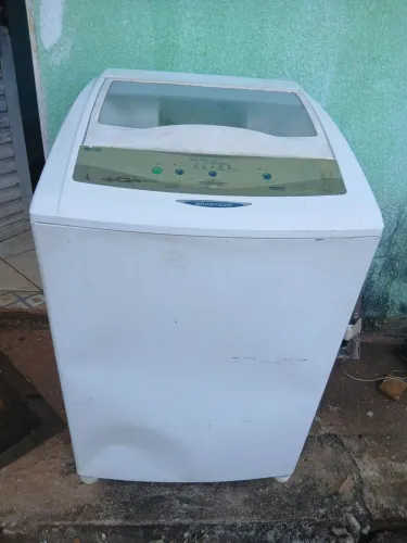 Vende se máquina de lavar Brastemp 11 kilos.