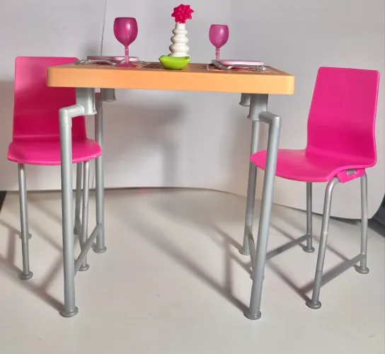 Mesa de jantar da Barbie- 2016
