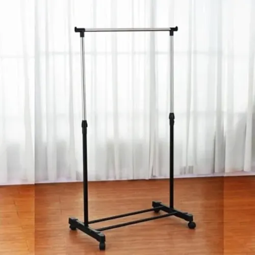 Arara de Roupas Ajustável Preta 