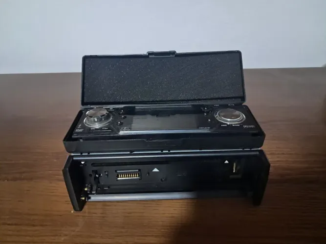 DVD Player Booster HBD-9150 com Tela Retrátil - Funcionando Perfeitamente