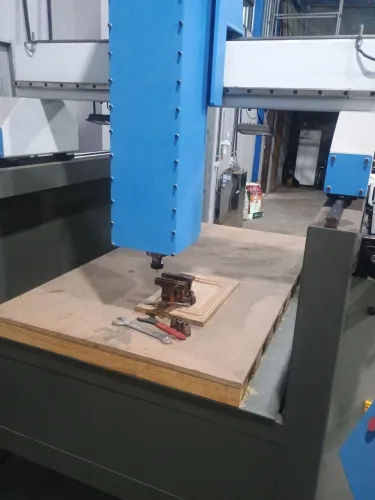 Router CNC alta precisão reforçada 2 toneladas
