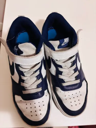 Tv Nike 31