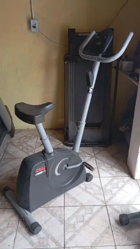 Bicicleta Ergométrica Caloi 