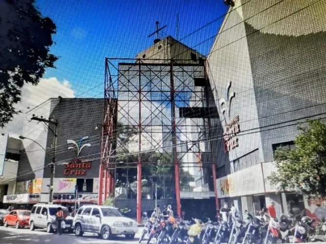LOJA NO CENTRO DE JUIZ DE FORA COM VAGA NO ESTACIONAMENTO