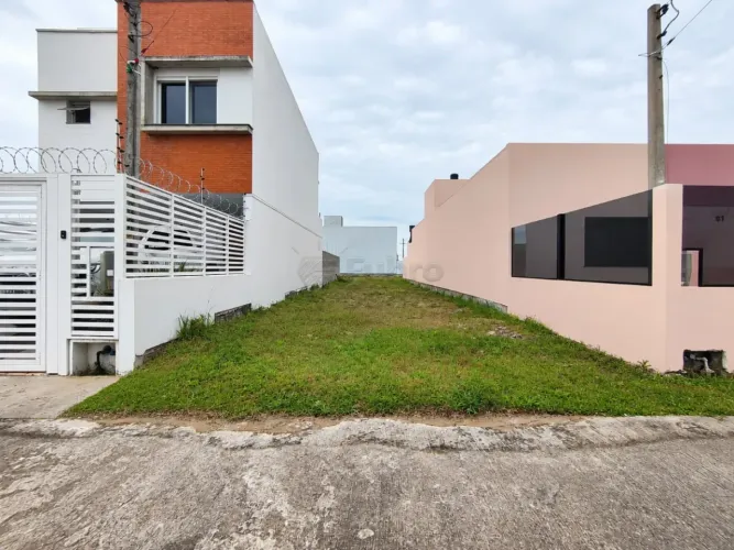 Terreno à venda no Residencial Quinta do Lago