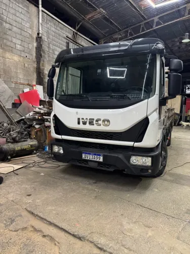CAMINHÃO 3/4 IVECO TECTOR 9-190 2020 APENAS 69.000km 