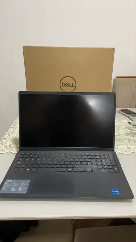 Dell Inspiron 15 (Intel i5 12ª Ger / 512GB SSD / 8GB RAM) - Na Caixa