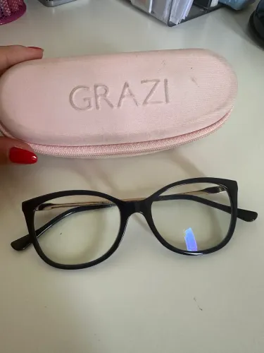 Óculos de grau feminino Grazi Massafera