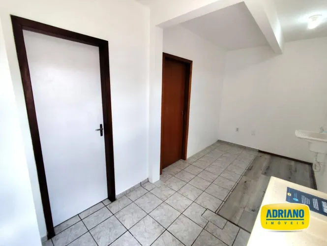 Apartamento com 1 dormitório para alugar, 35 m² por R$ 1.785,61/mês - Capoeiras - Florianó