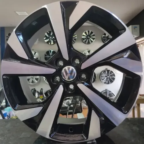 Rodas Nivus aro 17 5x100 + 215/55R17 Michelin - R$ 3.790,00