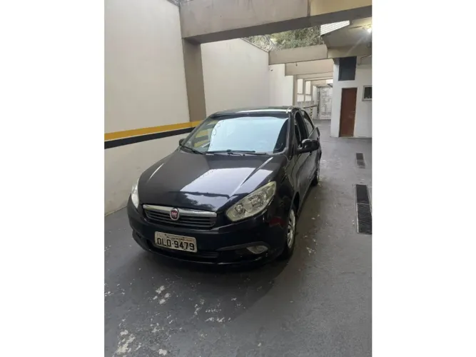 Fiat Grand Siena Attrac. 1.4 EVO F.flex 8V 2013
