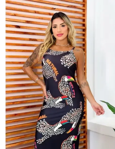 Vestidos estampados ,são vários modelos e estampas ,peças novas 