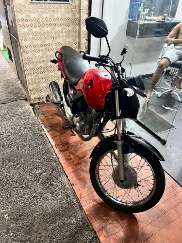 Alugo Honda 160