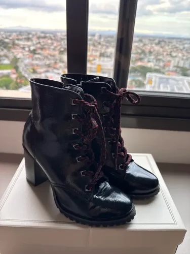Vendo Bota Tanara