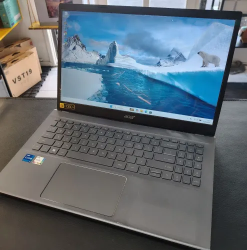 Acer Aspire a515-54 Core i7 1255u 16gb ddr4 