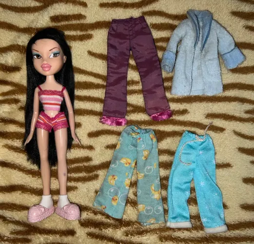 Boneca Bratz - Kumi Sweet Dreamz sucata