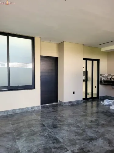 Imperdível: Casa à venda em Indaiatuba-SP, Jardim das Araras! 3 quartos, 1 suíte, 2 vagas,
