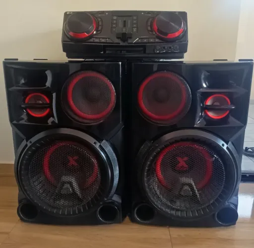 Aparelho de som LG XBOOM